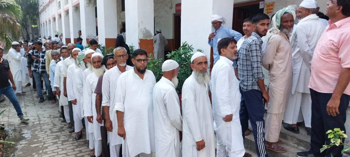 Sugarcane committee election today: Farmers thronged polling centers, showed enthusiasm, pics