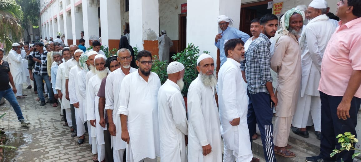 Sugarcane committee election today: Farmers thronged polling centers, showed enthusiasm, pics