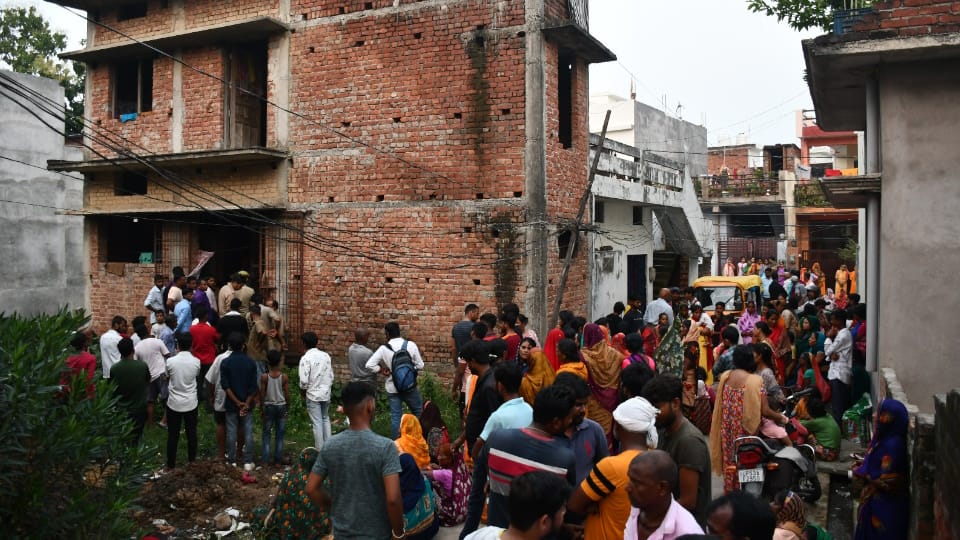 Mother Killed Daughter Niece Big reveal by Ravi husband of woman who killed her daughter niece in gorakhpur