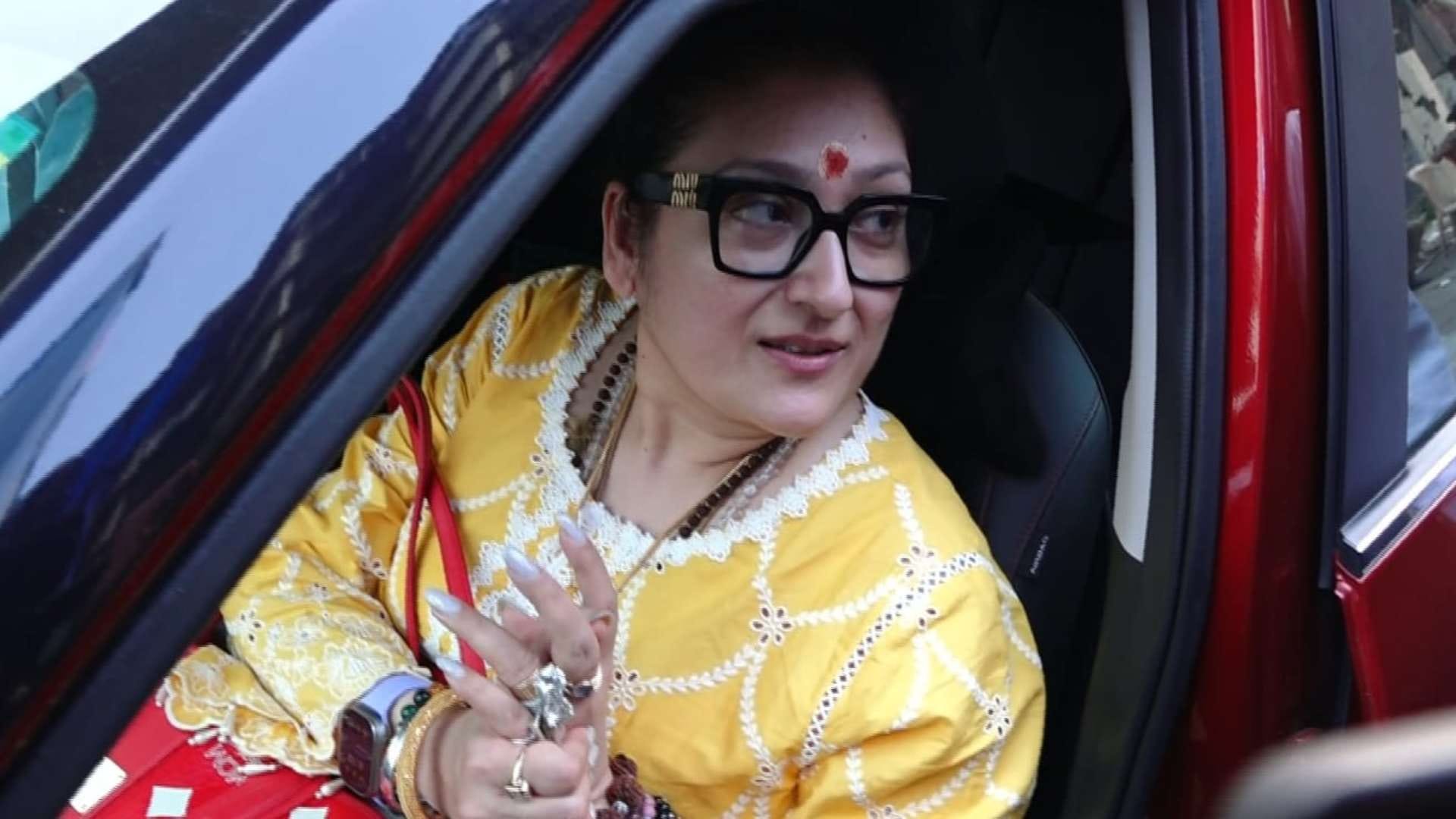 GOVINDA WIFE SUNITA AHUJA SAID GOVINDA WILL DISCHARGED BY TOMMOROW Big news given with cheering Jai Mata Di