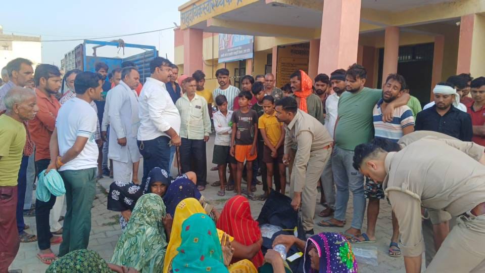 businessman died after being hit by school bus in Mainpuri