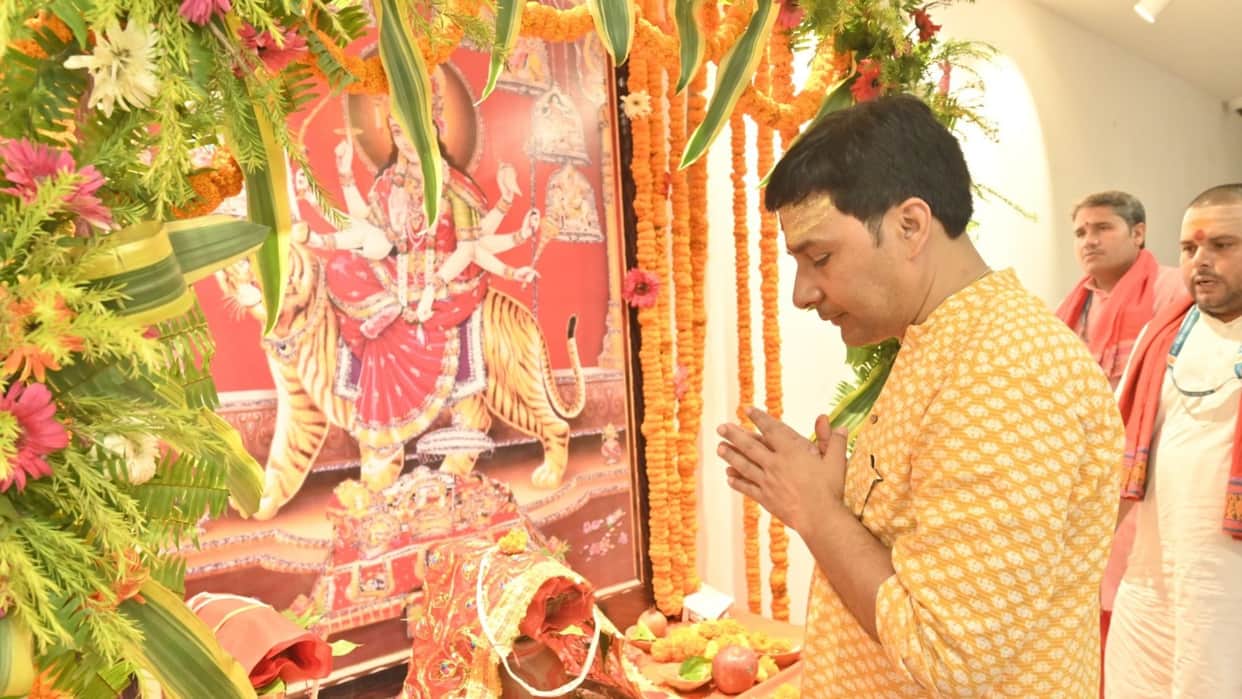Navratri 2024 Celebration in kashi vishwanath dham and shailputri temple at varanasi