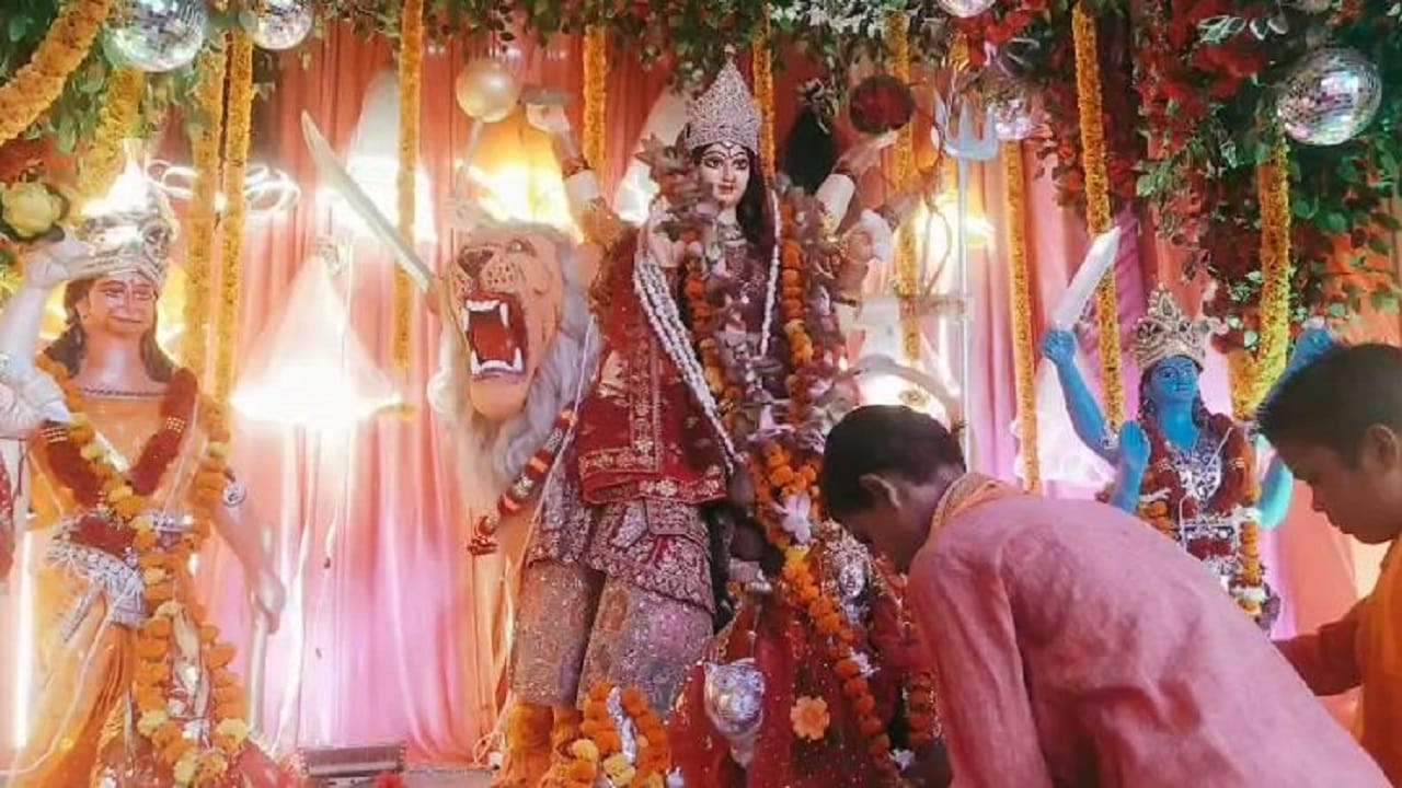 Navratri 2024 Muslim prisoners kept Navratri fast in UP jail