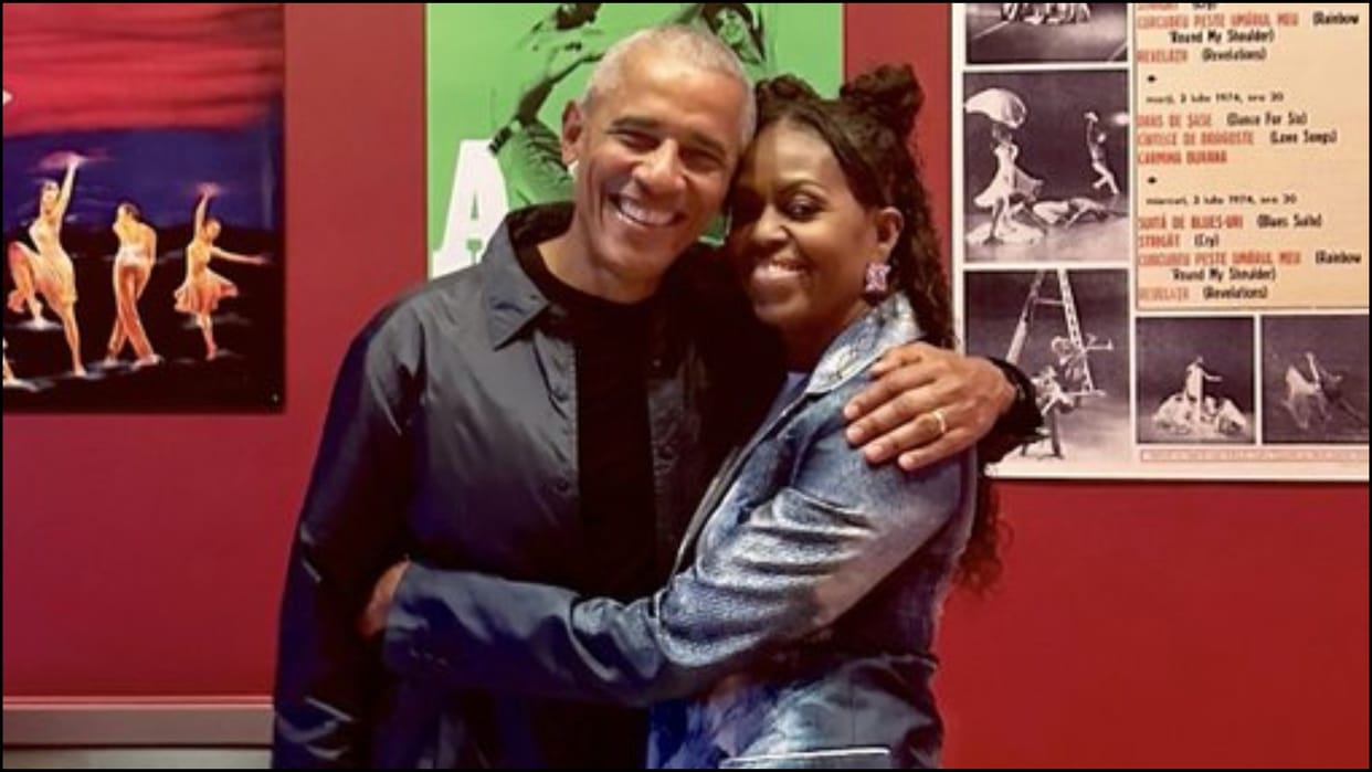 Barack Obama Celebrates Anniversary With Michelle internet users congratulates them news in hindi