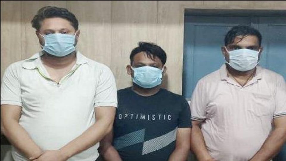 Saharanpur: Three youths were drunk, beat the constable with iron rods and sticks