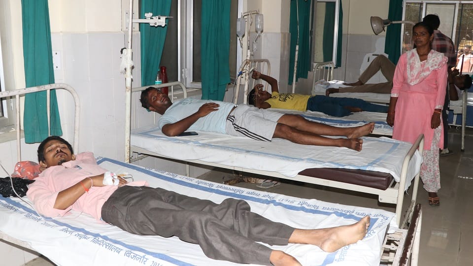 Bijnor: The number of people falling ill after eating buckwheat flour crossed 350