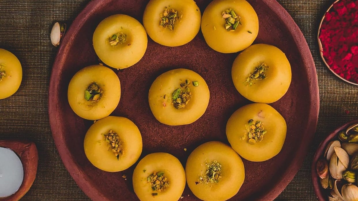 Karwa Chauth 2024 Easy Restaurant Style Doodh Peda Recipe Husband can make for wife
