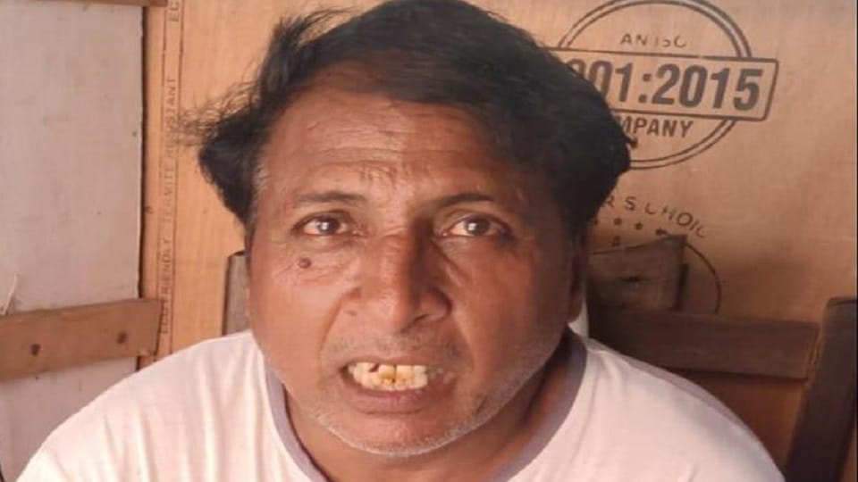 Shamli: Name is shaukeen, but observing Navratri fast for 23 years, an incident in life changed his thinking