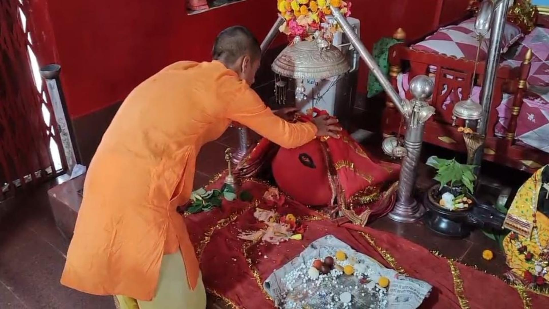 Navratri 2024: Goddes Chamunda killed demons in this Shaktipeeth of Muzaffarpur, confluence of two rivers