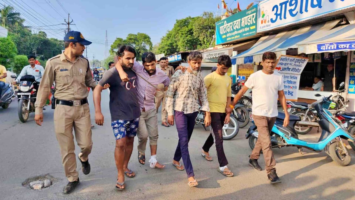 Mandsaur News: Police arrested four miscreants of Mevati gang who were planning to rob a pipe factory