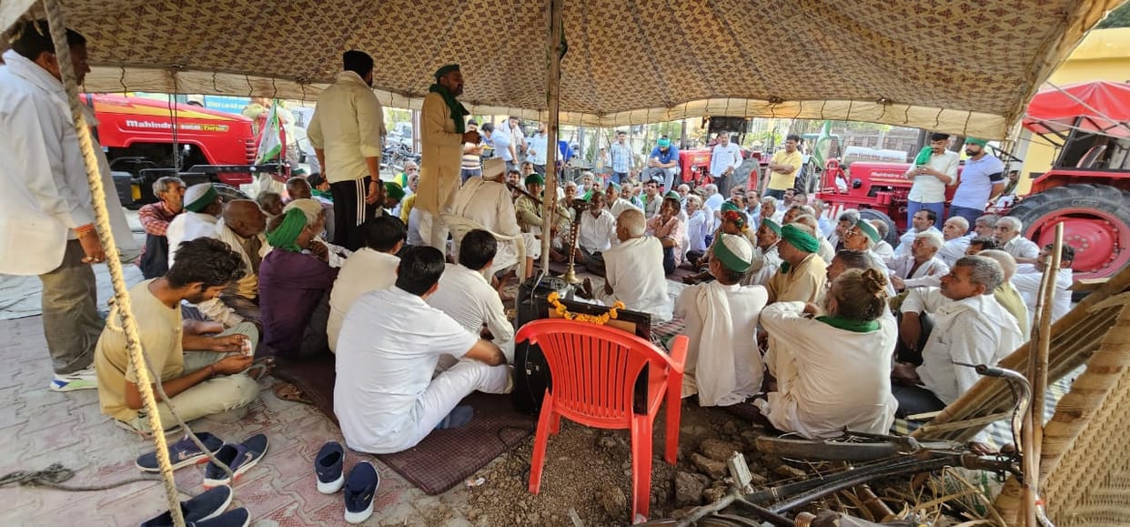 West UP News Live: Meerut people will not get Gangajal for 24 days, BKU protest continues eighth day