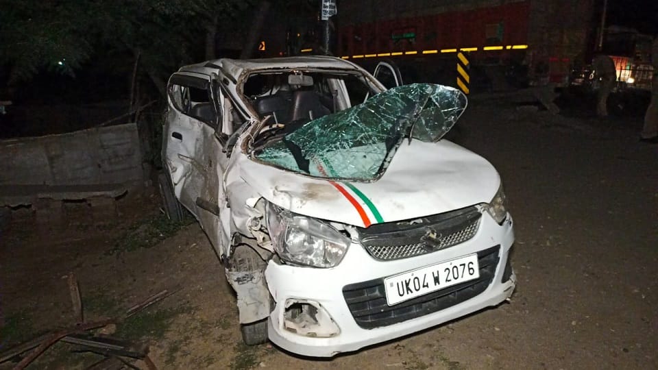 Muzaffarnagar: Truck collided with bus, 21 passengers injured, cylinder of CNC kit on bus leaked, highway jam