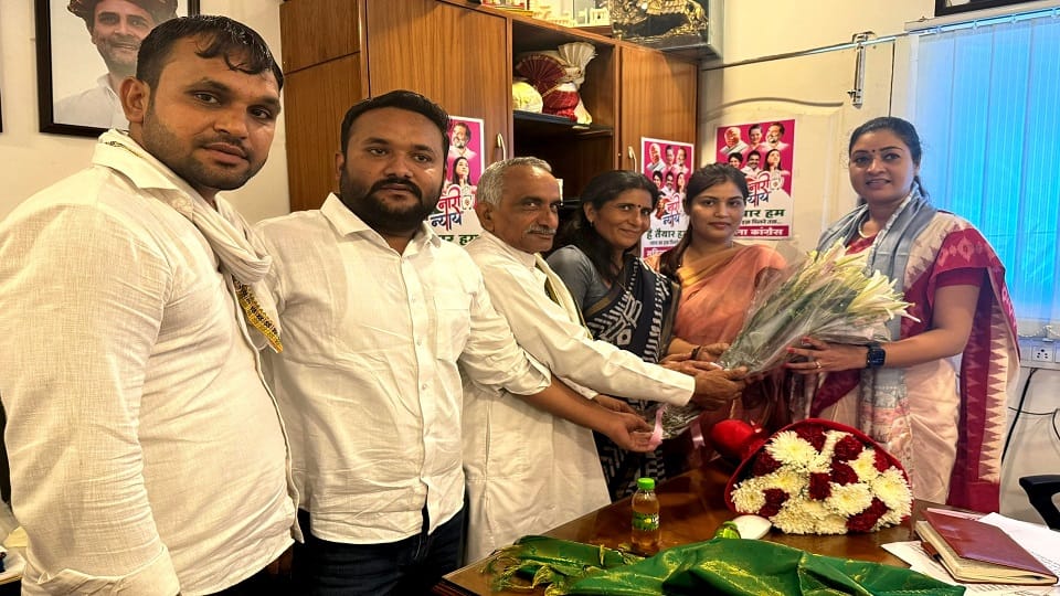Charu Kane left BSP and joined Congress