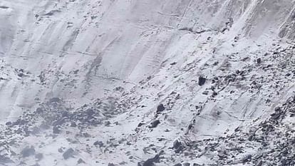 Foreign mountaineer missing Chaukhambha mountain Search operation Photo of Chaukhambha taken from Heli Chamoli