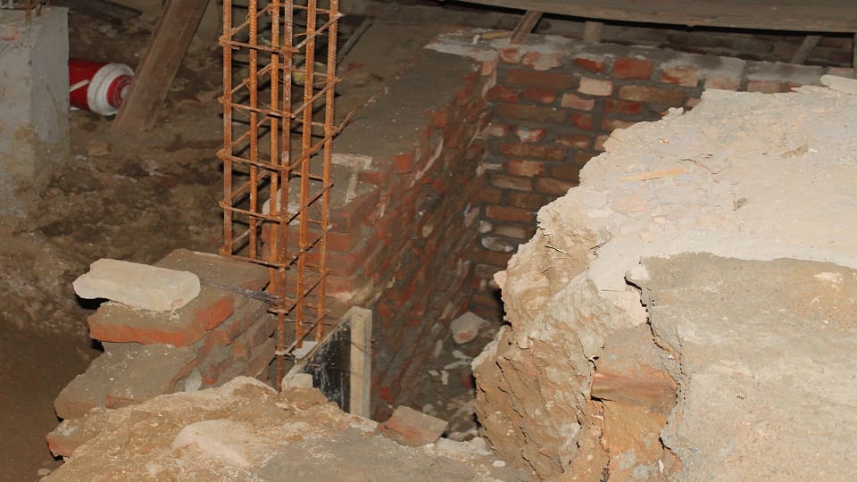 Soil slipped while digging basement, laborer died