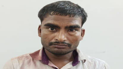 Apprehension, In Gorakhpur,  Staff beat him in front of wife, constable was hurt by this