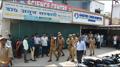 Apprehension, In Gorakhpur,  Staff beat him in front of wife, constable was hurt by this