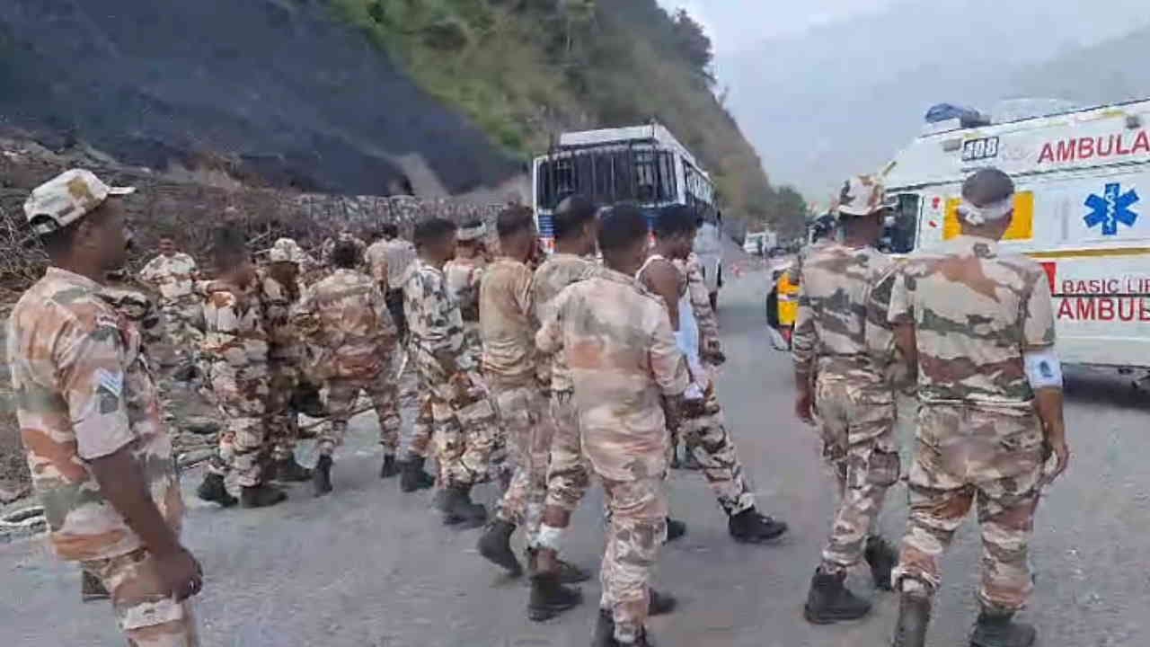 ITBP jawans bus Accident overturned returning from Jammu Kashmir election duty Rishikesh Chamba NH Uttarakhand