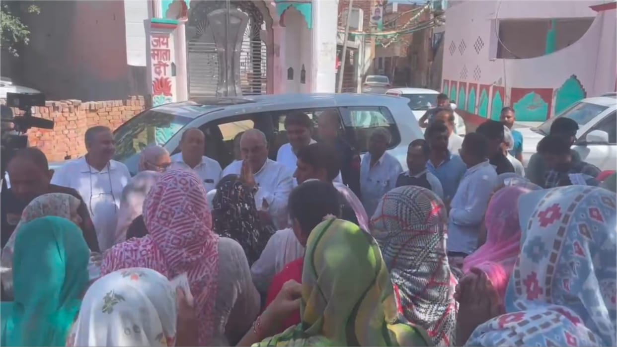 Haryana: Bhupendra Hooda was fed sweet milk in village Sanghi and sang auspicious songs