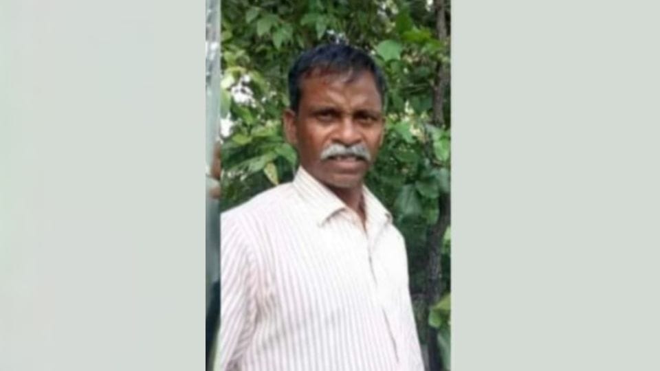 Peon dies due to tower collapse in Bijapur