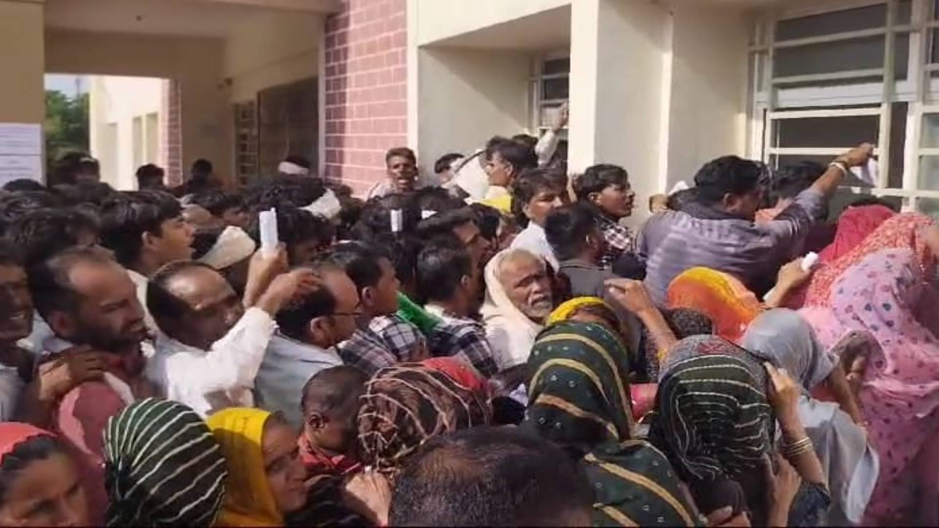 परेशान किसान