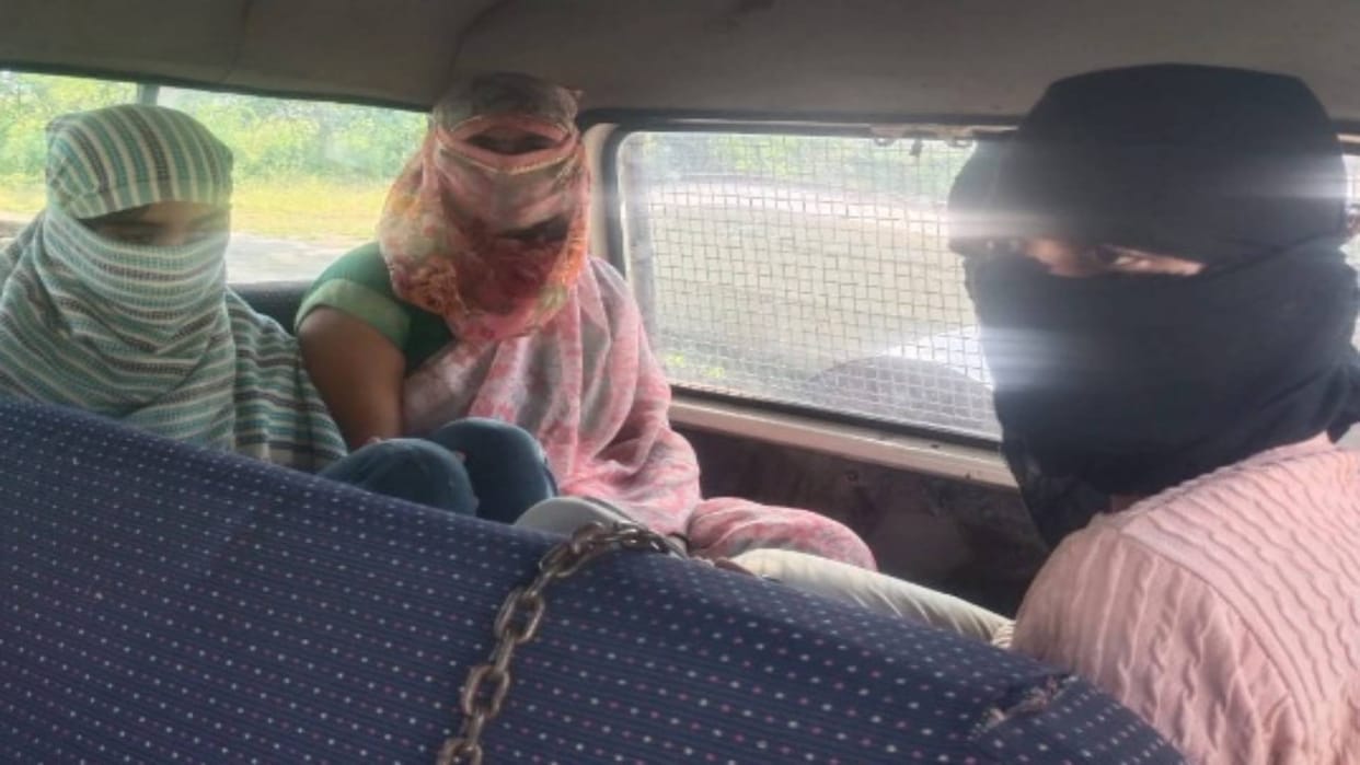 Panna Robber bride and alleged parents who absconded with jewelery and cash arrested caught from Katni
