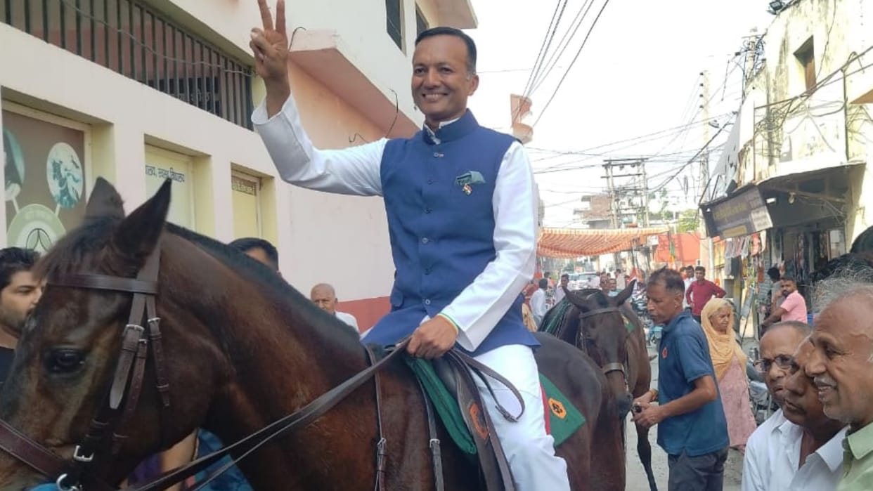 Haryana Assembly Election 2024 Voting Updates: Voters Cast Their Votes, MPs Arrived Riding on Horses Photos