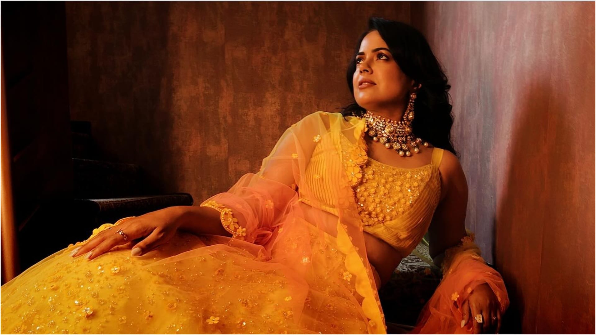 Bigg Boss 18 Sameera Reddy profile know unknown facts career marriage movies all about actress