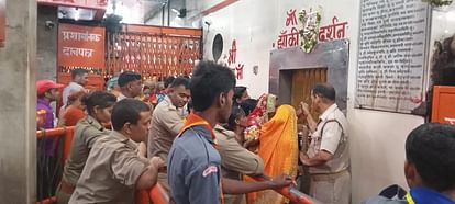 Navratri Third Day celebrated devotees in vindhyachal dham mirzapur see photos