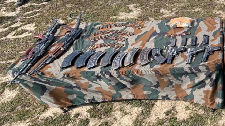 Jammu Kashmir: two Pakistani terrorists killed during encounter.