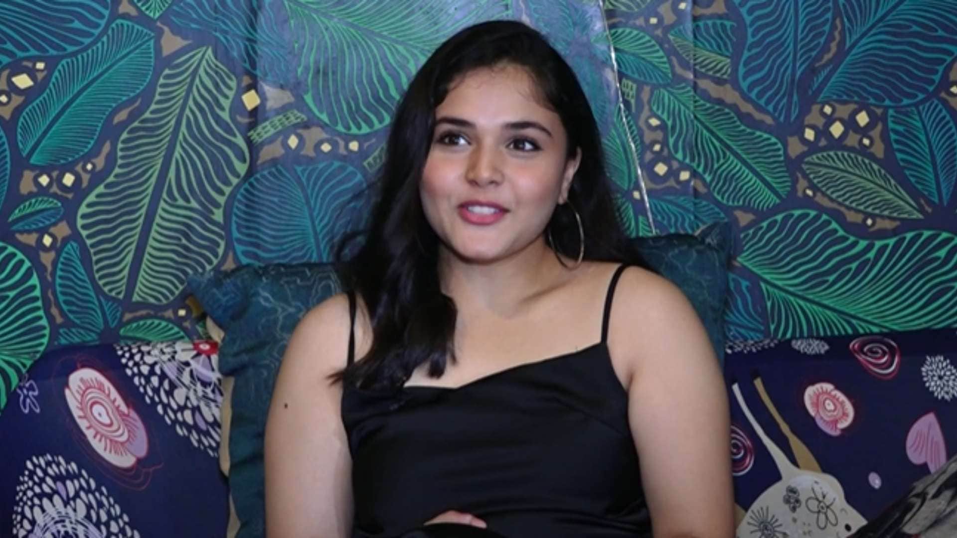 BIGG BOSS 18 CONTESTANT MUSKAN BAMNE INTERVIEW anupamaa fame actress give this message to fans