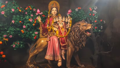 Siddha Kunjika Stotram for Shardiya Navratri 2025 Lyrics in Hindi