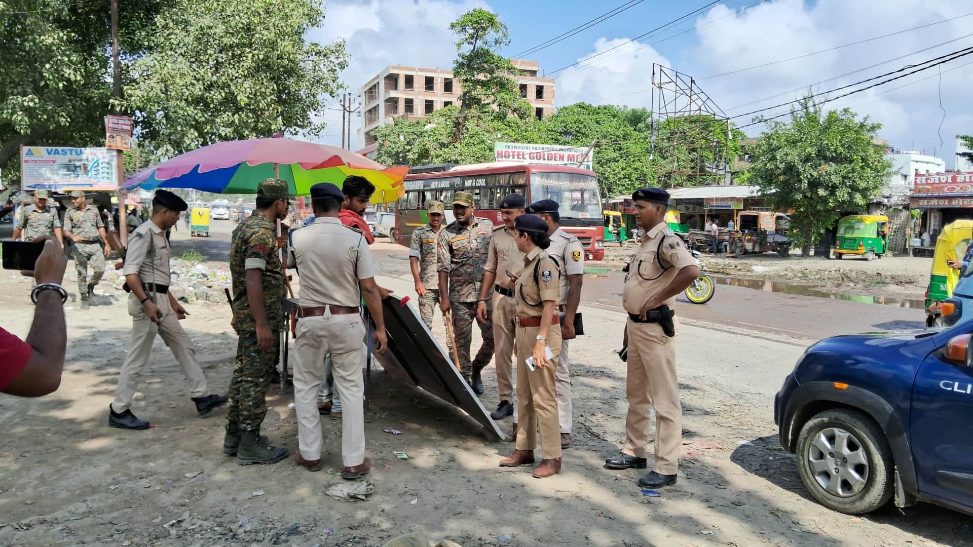 Muzaffarpur: Big police action against illegal parking and arbitrary fare collection, many tickets confiscated