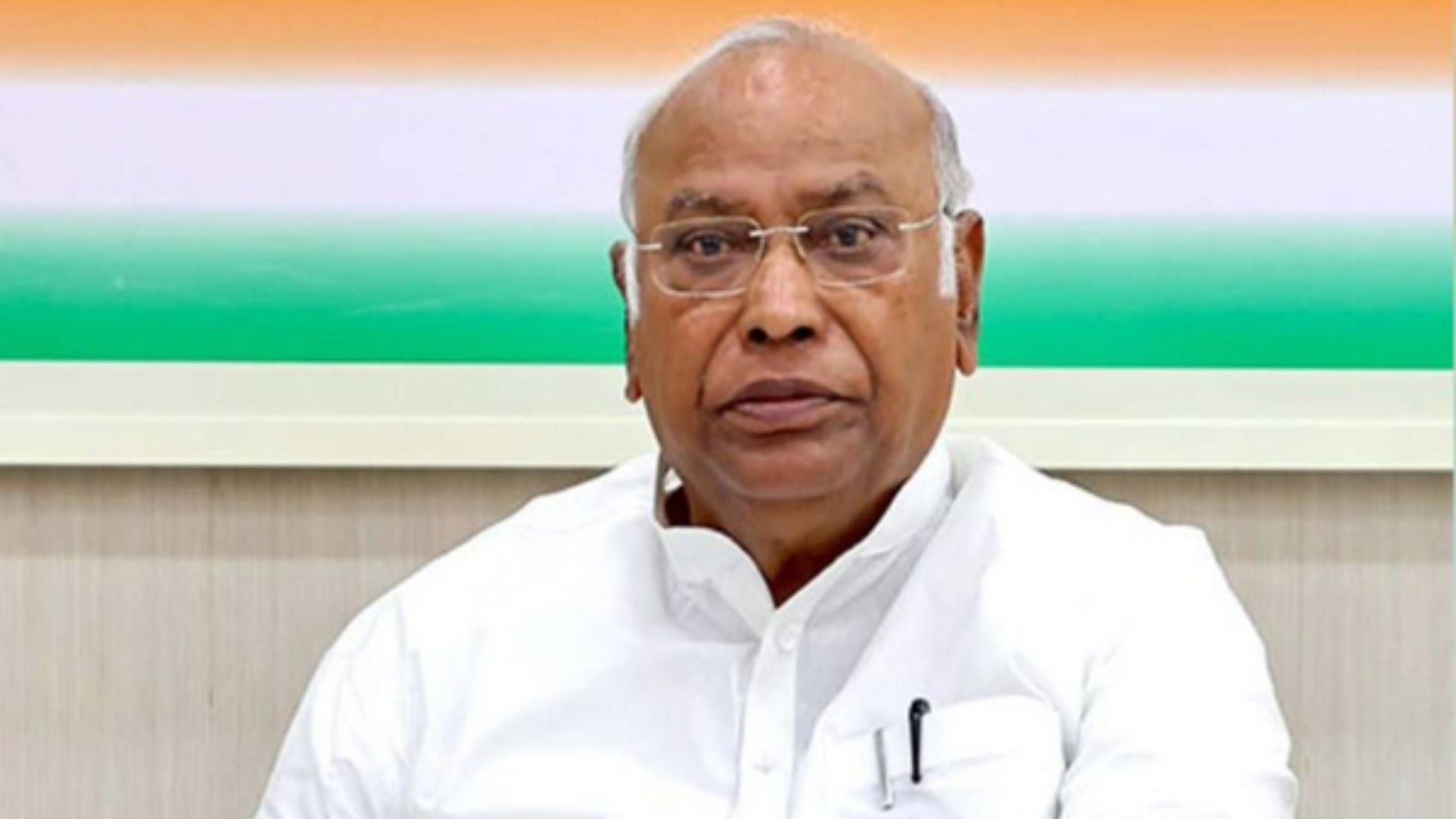 Politics on Ambedkar: Congress to corner BJP with a big event in Mhow, Rahul-Priyanka will arrive