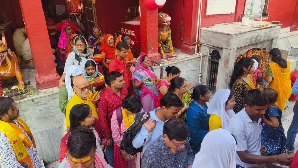 Navratri 2024 Maa Kushmanda Devi worshipped at Durga Kund Temple Varanasi