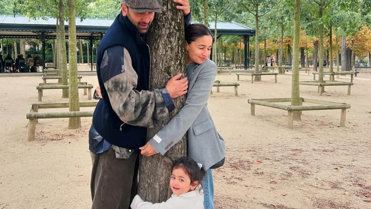Alia Bhatt shared her daughter raha watched firstly kesariya song from brahmastra and then radha teri chunari