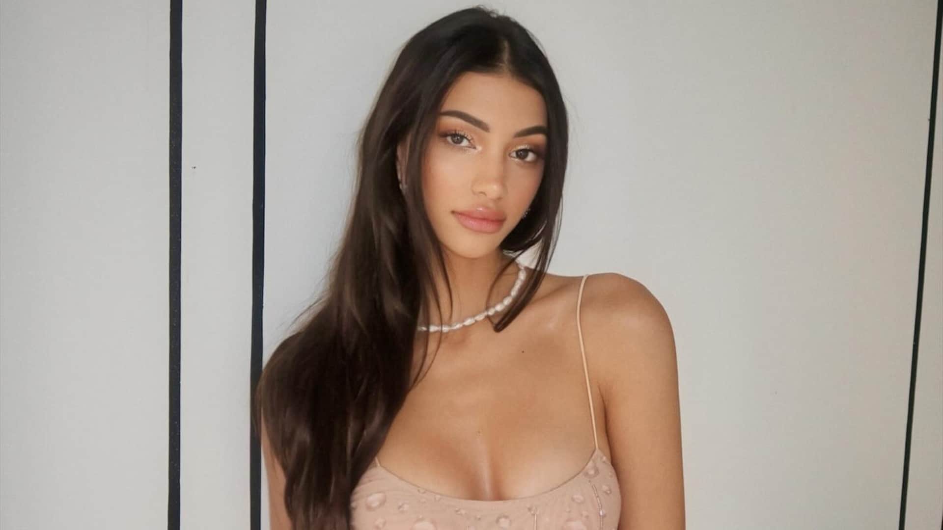 Salman Khan shared post of ananya panday sister alana panday and praises her for the tribe show