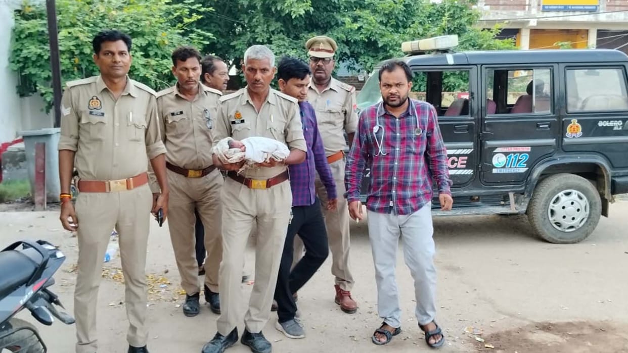 Hamirpur: Newborn baby girl thrown in dustbin, information came out when she cried