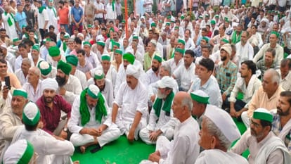 BKU protest continues in police station:Naresh Tikait said- farmers will give answer in 2027 elections
