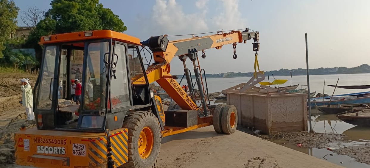 Baradari roof collapse case in varanasi UPPCL claims ISRO gave report lightning strike