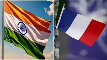 भारत और फ्रांस के राष्ट्रीय ध्वज।