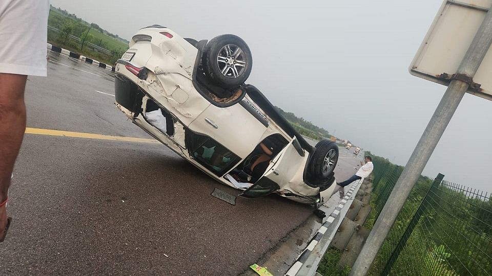 biggest flaw of Lucknow Expressway otherwise five lives including three doctors could have been saved