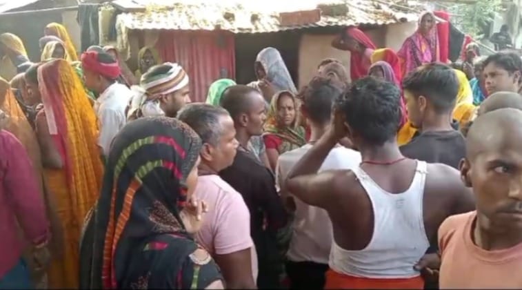Food poisoning due to eating Urad dal bara Grandmother and granddaughter died four fell ill in mirzapur