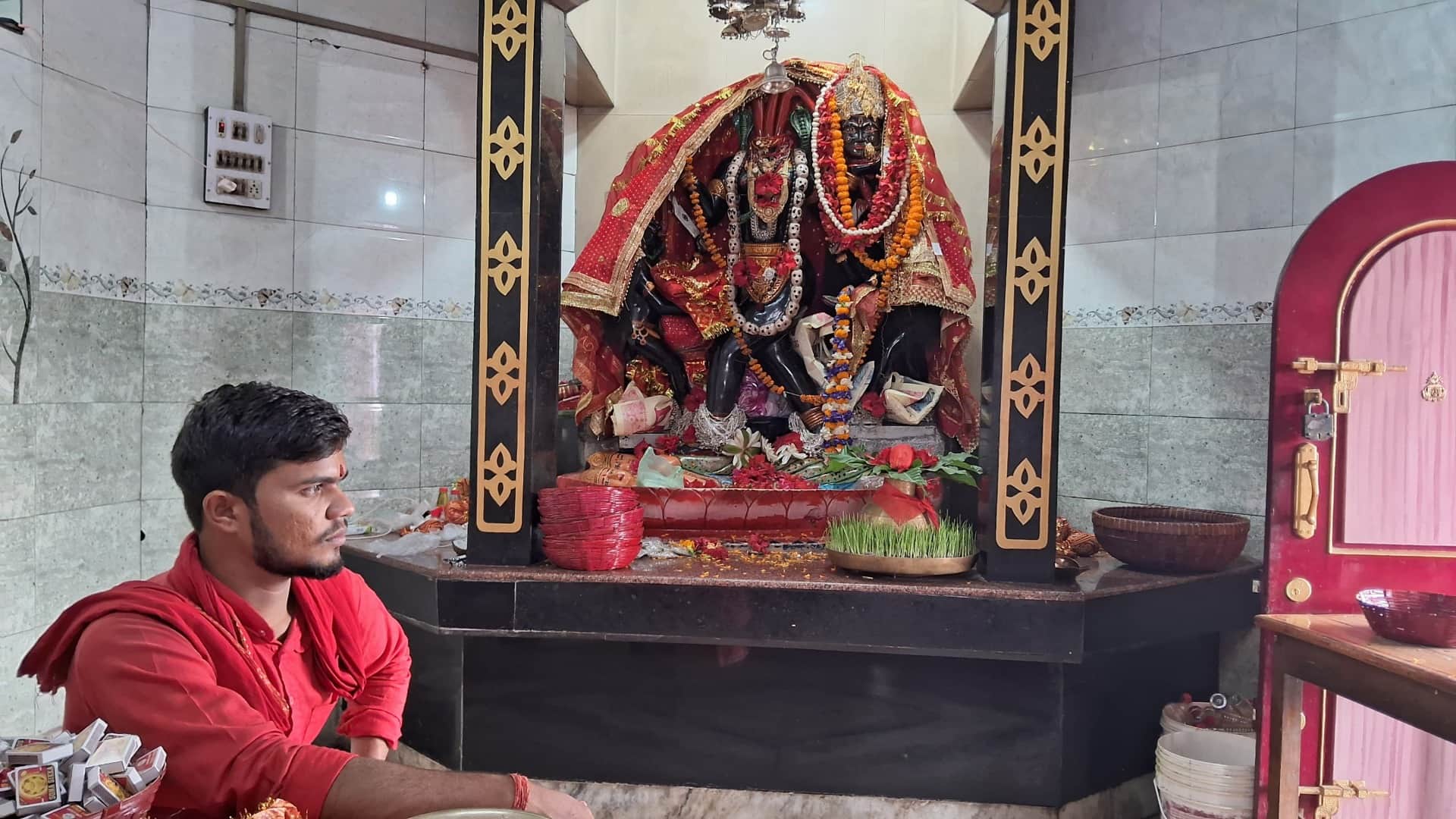 Muzaffarpur: On 5th day of Navratri devotees immersed themselves in devotion of Mata Skandamata