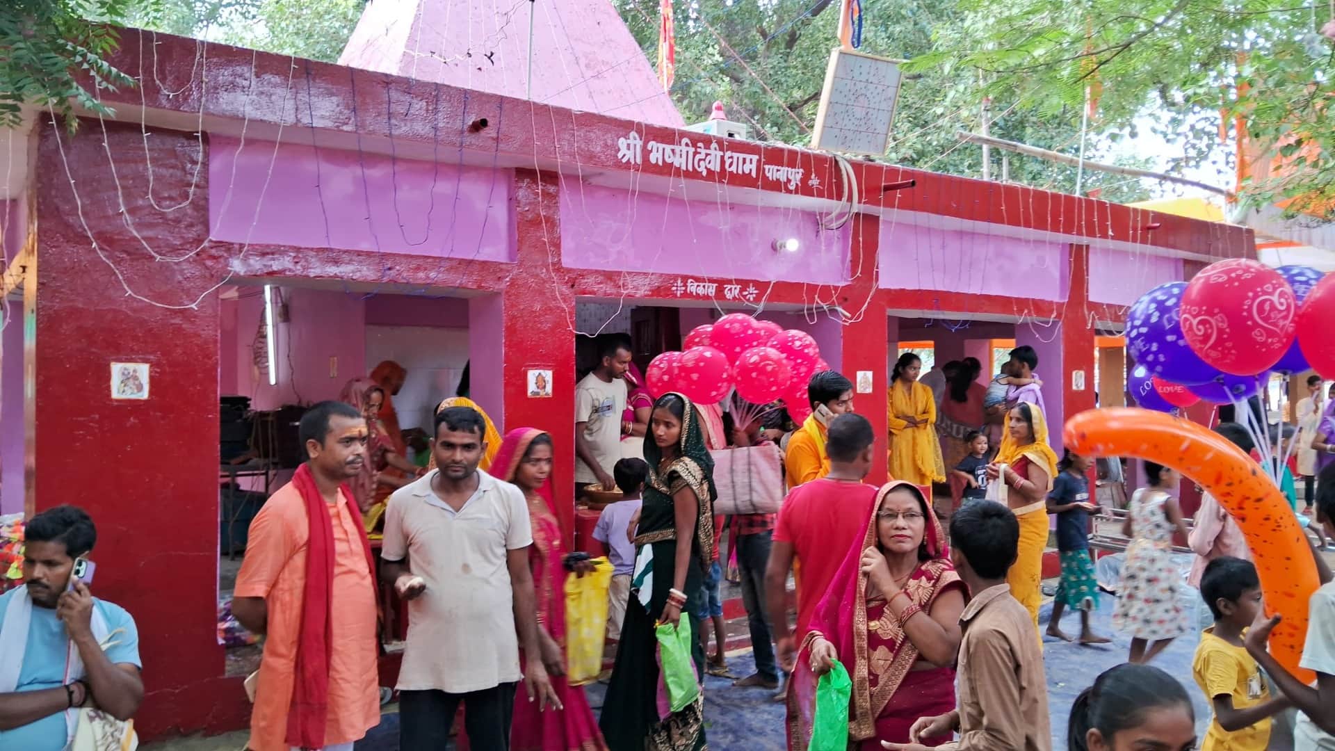 Navratri: no sacrifice in Bhasmi Devi Shaktipeeth Muzaffarpur, tradition of flying pigeons, Nepal-Bengal