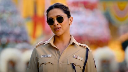 Star Cast of Singham Again talked flirtatiously Akshay Kumar boost morale sharing photo