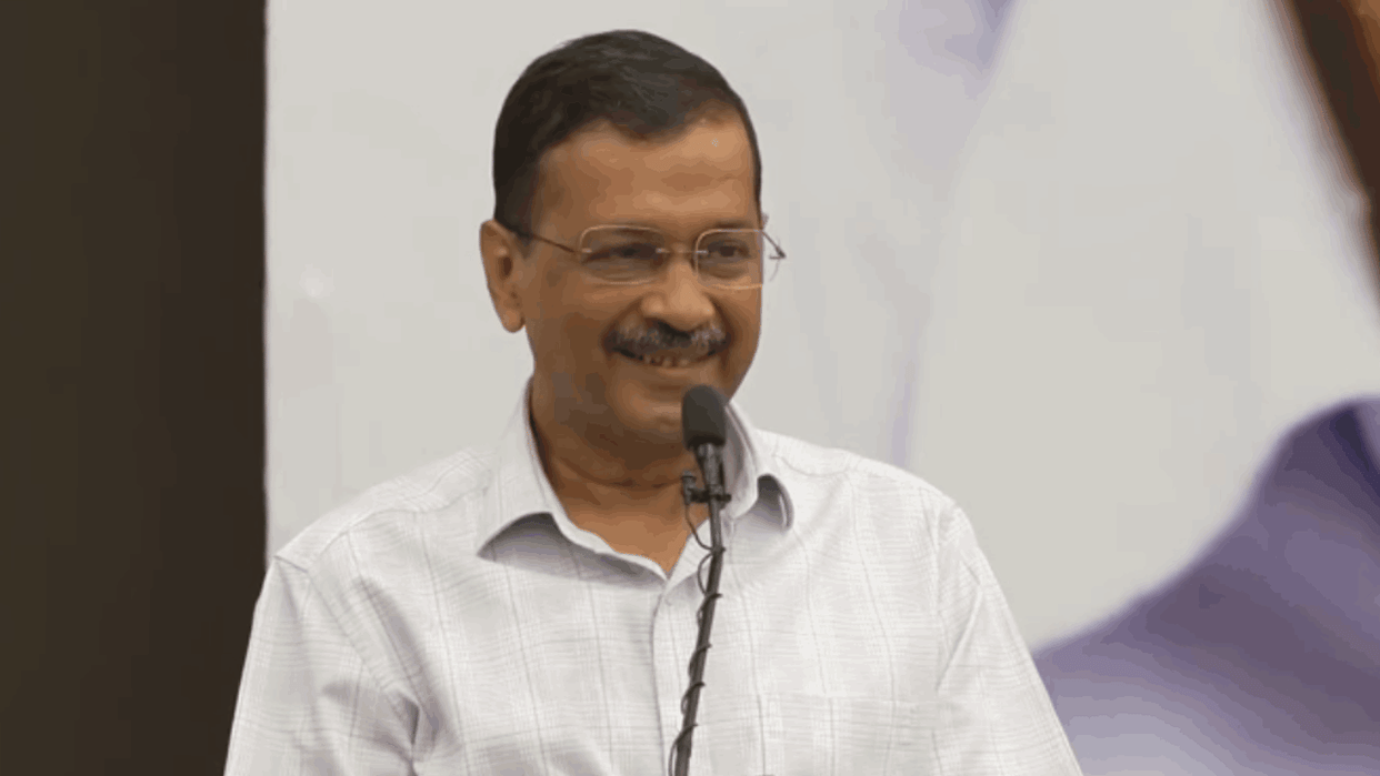 Arvind kejriwal Meeting with all AAP Municipal Councilor colleagues