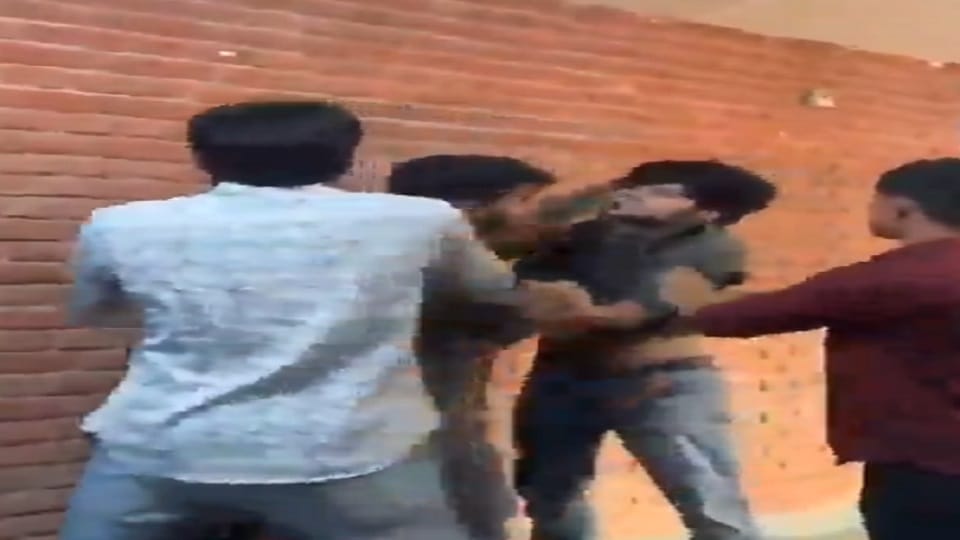Fight between two groups of students three students arrested suspended by university management in Noida