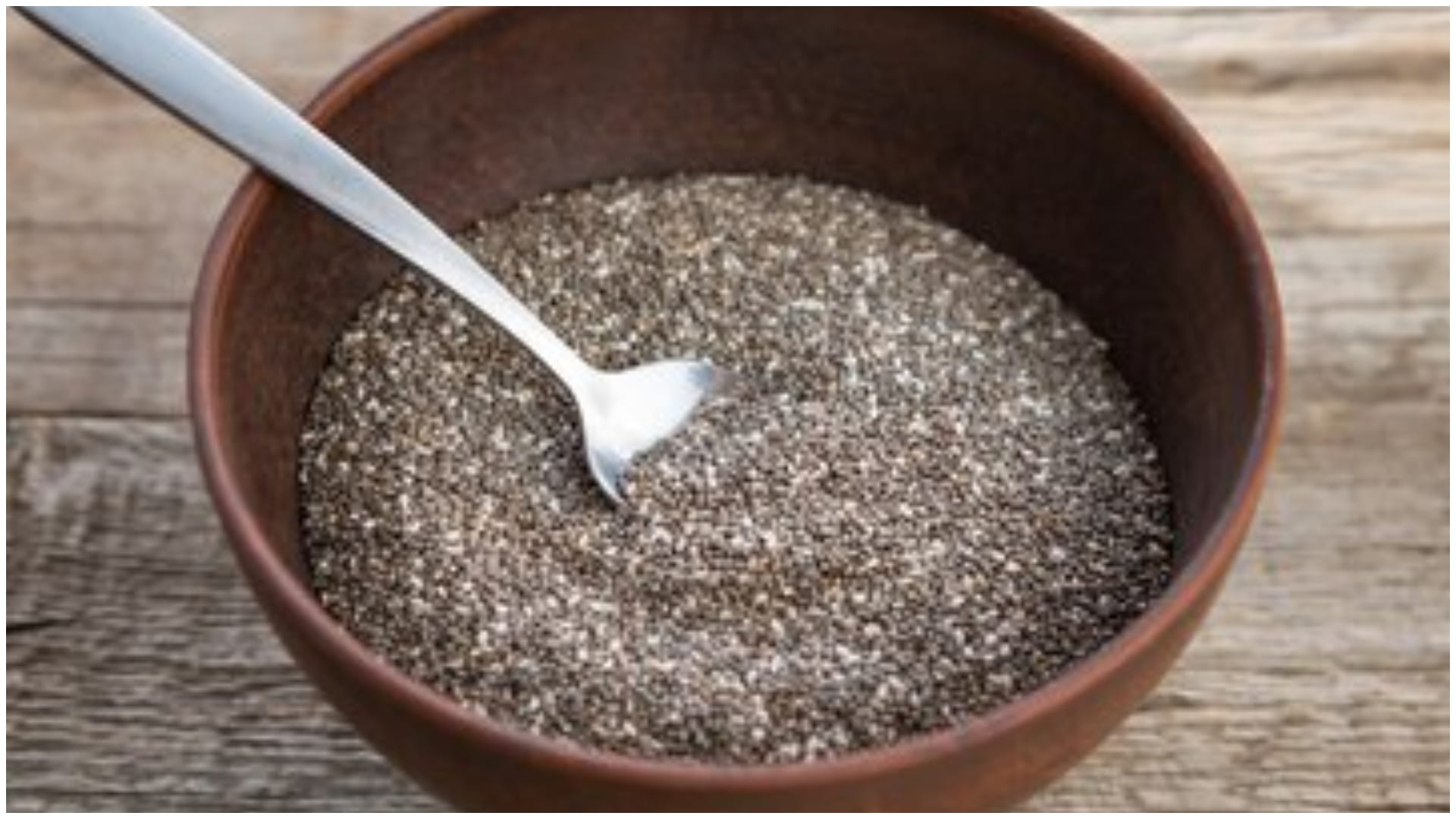 Chia Seeds vs Flax Seeds Which Is Better for Heart Health