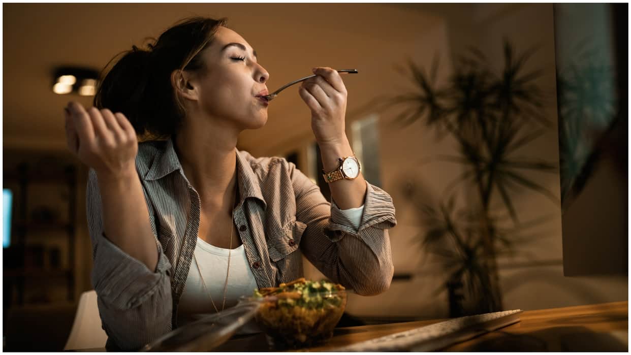 Right Time to eat Dinner For Weight Loss Tips in hindi Disprj